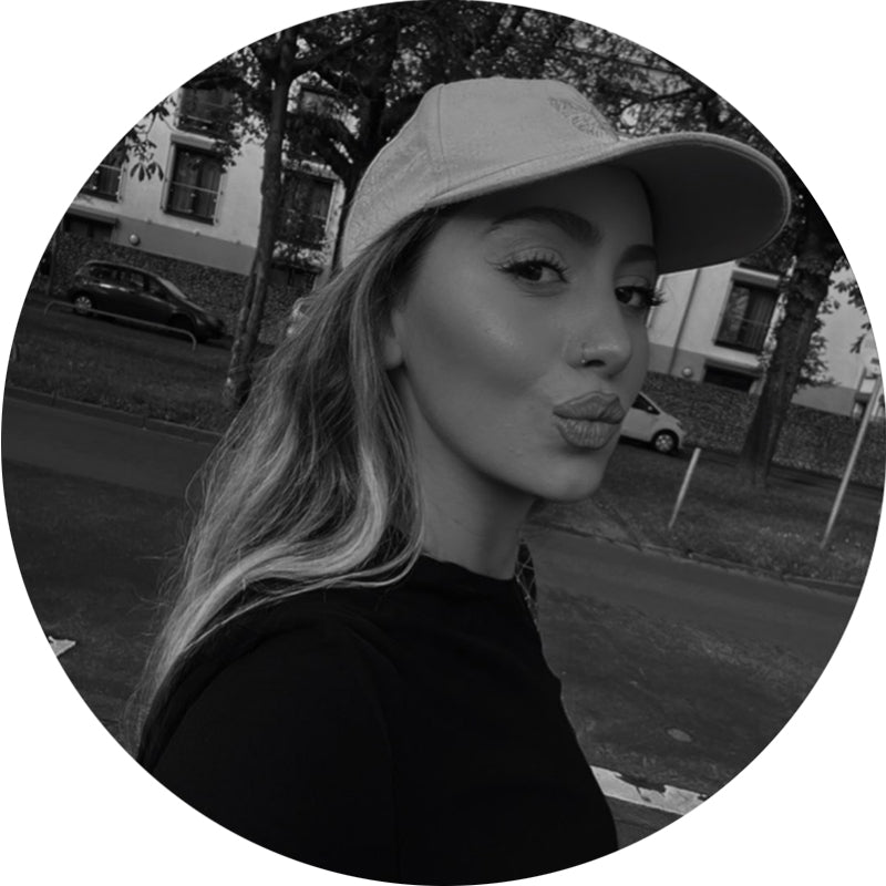 phone tripod stand for streaming content