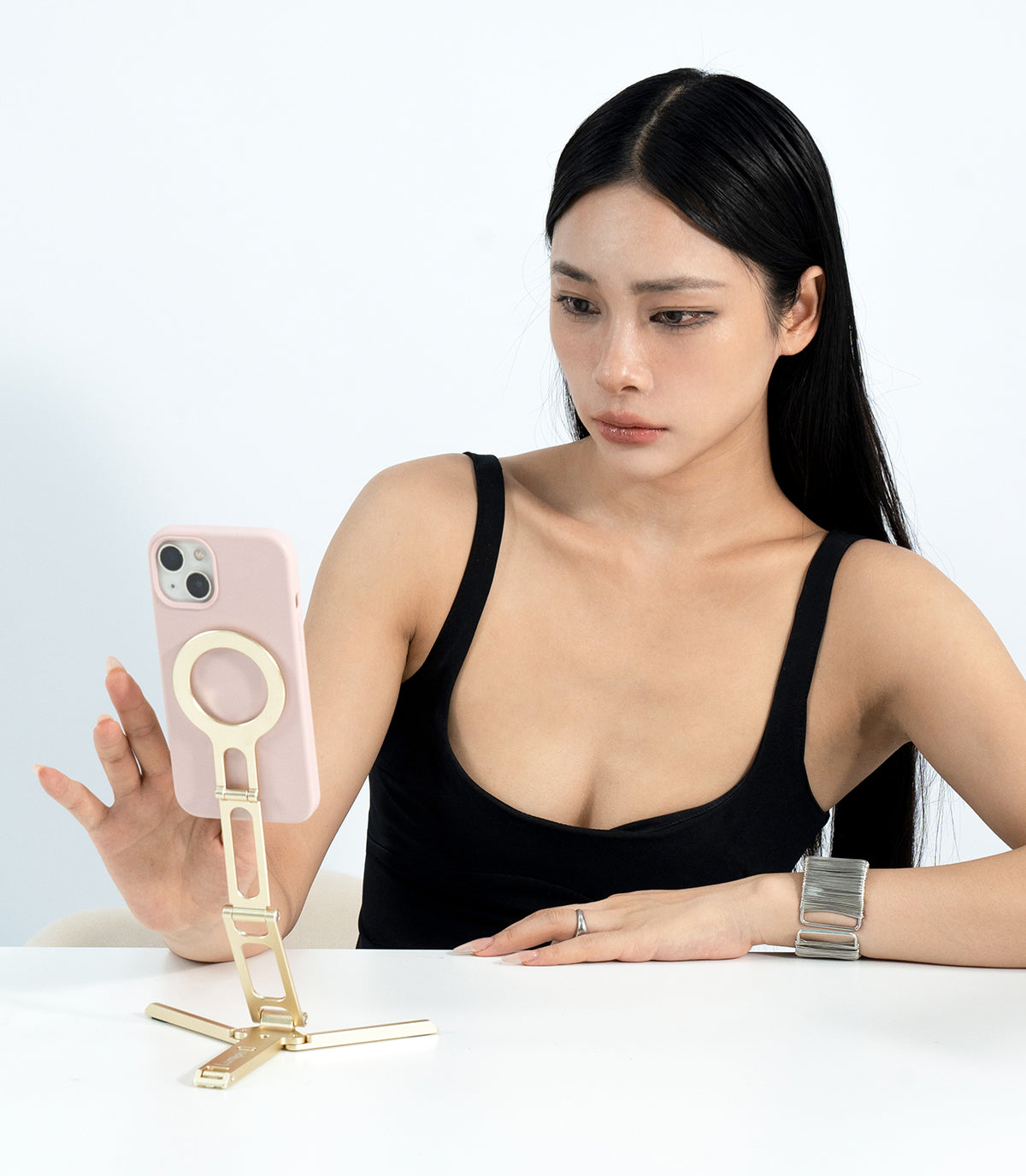 Lumipia Magnetic Phone Stand ProMax for iPhone