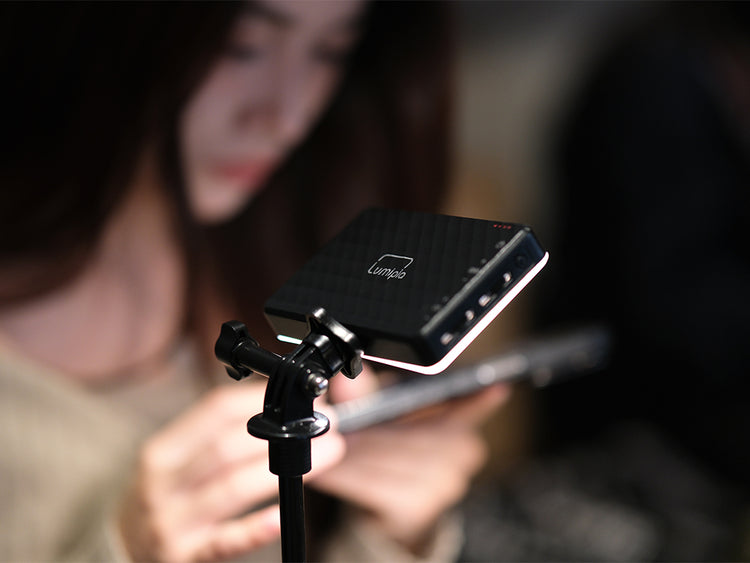 adjustable tripod lighting stand for photography and video